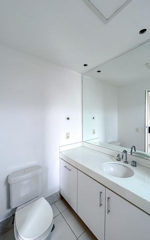 Apartamento à venda com 202m², 5 quartos e 4 vagasBanheiro da Suíte 4