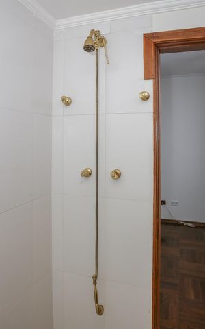 Apartamento à venda com 445m², 4 quartos e 4 vagas Apartamento à venda com 445m², 4 quartos e 4 vagasBanheiro da Suíte