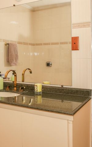 Apartamento à venda com 445m², 4 quartos e 4 vagas Apartamento à venda com 445m², 4 quartos e 4 vagasBanheiro Social