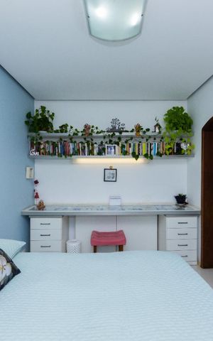 Apartamento à venda com 447m², 5 quartos e 4 vagas Apartamento à venda com 447m², 5 quartos e 4 vagasQuarto 4