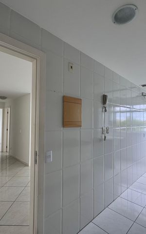 Apartamento à venda com 77m², 3 quartos e 1 vaga Apartamento à venda com 77m², 3 quartos e 1 vagaCozinha e Área de Serviço