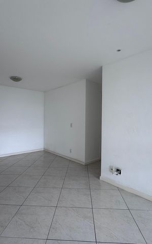 Apartamento à venda com 77m², 3 quartos e 1 vaga Apartamento à venda com 77m², 3 quartos e 1 vagaSala