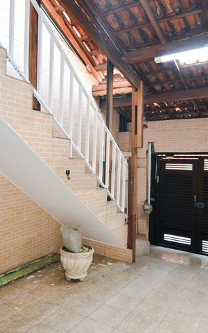 Casa à venda com 116m², 2 quartos e 3 vagasGaragem