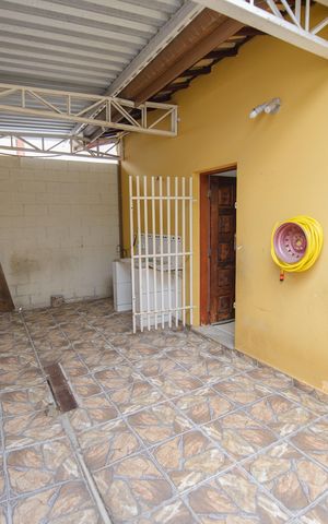 Casa para alugar com 250m², 4 quartos e 3 vagas Casa para alugar com 250m², 4 quartos e 3 vagasÁrea de Serviço e Quintal