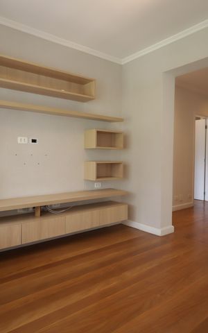 Casa de condomínio à venda com 483m², 4 quartos e 4 vagasSala intima