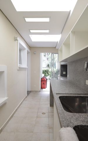 Casa de condomínio à venda com 483m², 4 quartos e 4 vagasÁrea de Serviço