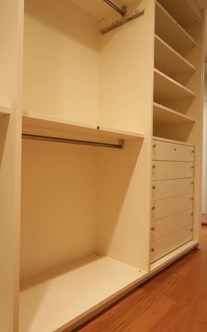 Casa de condomínio à venda com 483m², 4 quartos e 4 vagasCloset da suíte 4