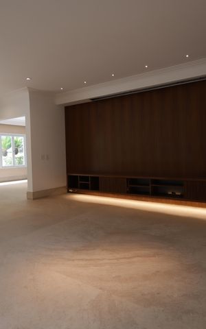 Casa de condomínio à venda com 483m², 4 quartos e 4 vagasSala