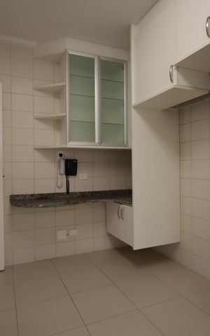 Casa de condomínio à venda com 483m², 4 quartos e 4 vagasCozinha