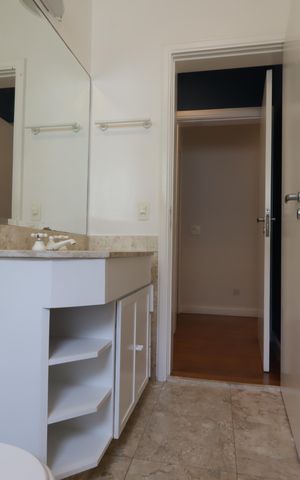 Casa de condomínio à venda com 483m², 4 quartos e 4 vagasBanheiro da Suíte 3