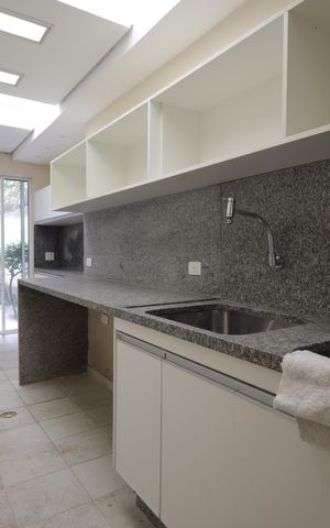Casa de condomínio à venda com 483m², 4 quartos e 4 vagasÁrea de Serviço