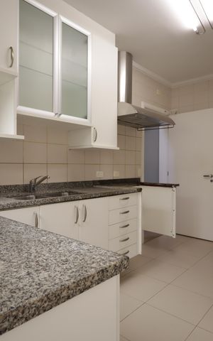 Casa de condomínio à venda com 483m², 4 quartos e 4 vagasCozinha