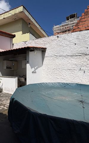 Casa para alugar com 600m², 6 quartos e 4 vagasCasa 2 - Quintal
