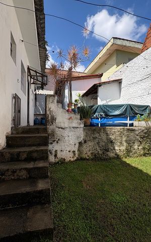 Casa para alugar com 600m², 6 quartos e 4 vagasQuintal/ Jardim