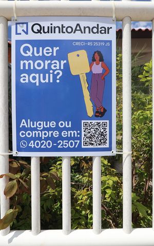 Casa à venda com 43m², 2 quartos e 2 vagasPlaca