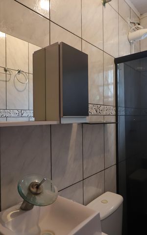 Casa à venda com 43m², 2 quartos e 2 vagasBanheiro