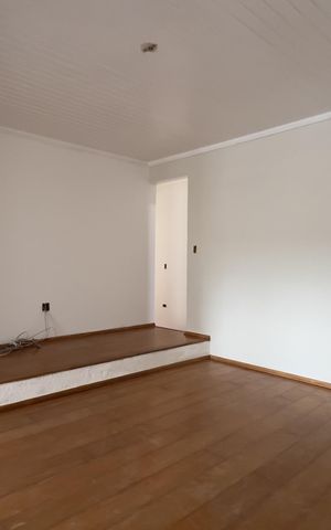 Casa à venda com 110m², 2 quartos e sem vaga Casa à venda com 110m², 2 quartos e sem vagaSala e Sala de Jantar