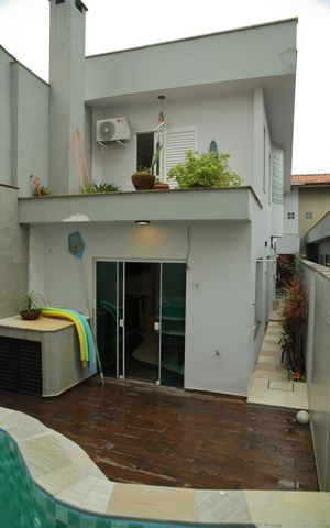 Casa para alugar com 350m², 3 quartos e 3 vagasQuintal/Piscina 