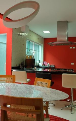 Casa para alugar com 350m², 3 quartos e 3 vagasCopa/Cozinha 