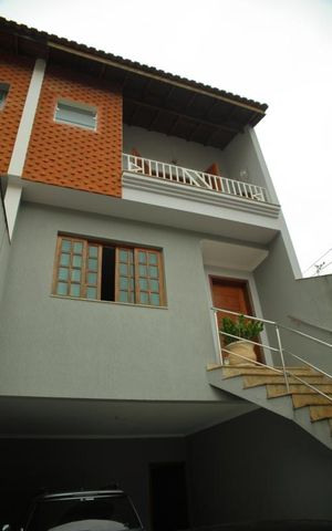Casa para alugar com 350m², 3 quartos e 3 vagasGaragem 