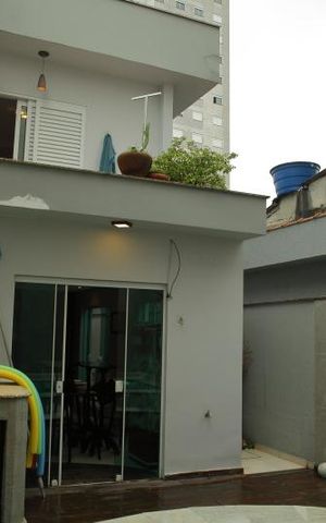 Casa para alugar com 350m², 3 quartos e 3 vagasQuintal/Piscina 