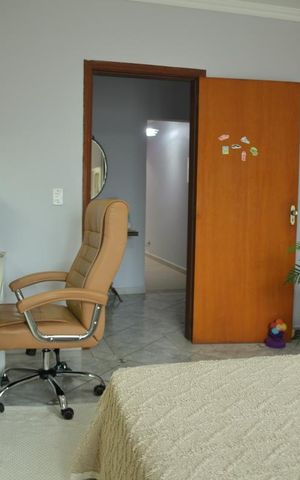 Casa para alugar com 350m², 3 quartos e 3 vagasSuíte 2 
