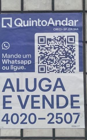 Casa à venda com 140m², 5 quartos e sem vaga Casa à venda com 140m², 5 quartos e sem vagaFachada