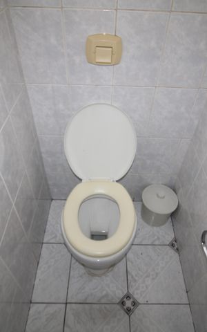 Casa à venda com 140m², 5 quartos e sem vagaLavabo 2