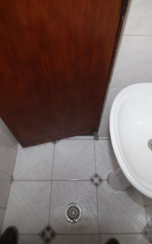 Casa à venda com 140m², 5 quartos e sem vagaLavabo