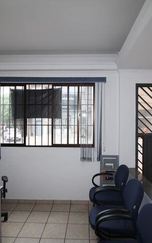 Casa à venda com 140m², 5 quartos e sem vagaSala