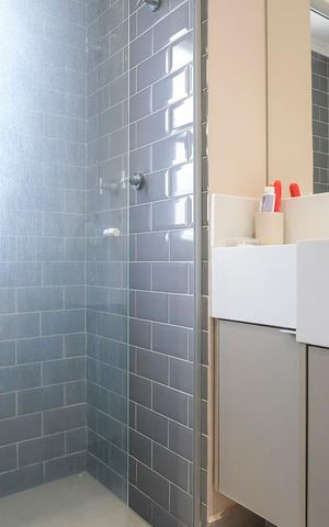 Apartamento à venda com 65m², 2 quartos e 2 vagasBanheiro da suíte