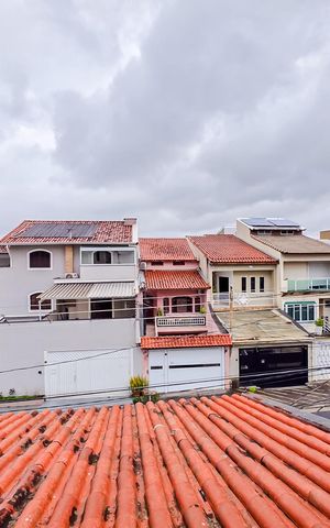 Casa à venda com 236m², 3 quartos e 3 vagas