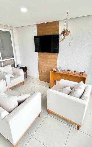 Apartamento à venda com 120m², 3 quartos e 2 vagas Apartamento à venda com 120m², 3 quartos e 2 vagasVaranda da Sala