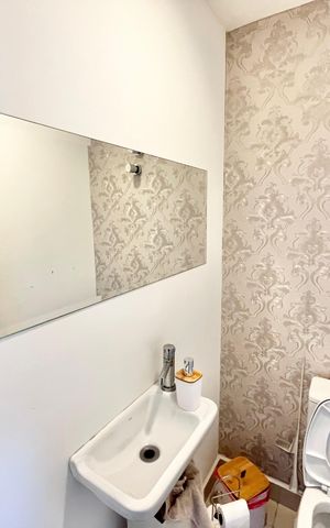 Apartamento à venda com 120m², 3 quartos e 2 vagas Apartamento à venda com 120m², 3 quartos e 2 vagasLavabo