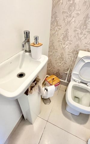 Apartamento à venda com 120m², 3 quartos e 2 vagas Apartamento à venda com 120m², 3 quartos e 2 vagasLavabo