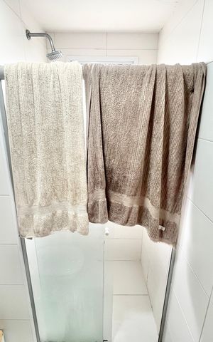 Apartamento à venda com 120m², 3 quartos e 2 vagas Apartamento à venda com 120m², 3 quartos e 2 vagasBanheiro da Suíte 1