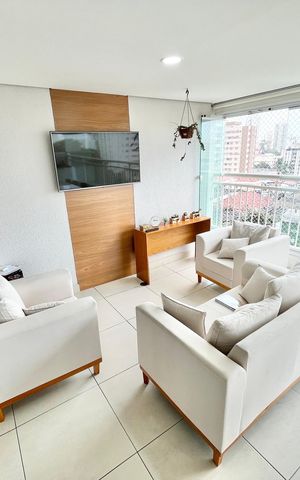 Apartamento à venda com 120m², 3 quartos e 2 vagas Apartamento à venda com 120m², 3 quartos e 2 vagasVaranda da Sala