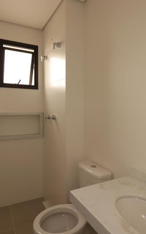 Apartamento à venda com 117m², 3 quartos e 2 vagasBanheiro da Suíte 2