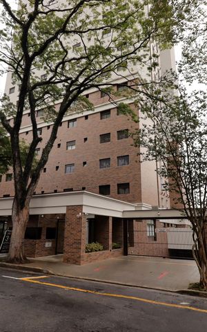 Apartamento à venda com 117m², 3 quartos e 2 vagasFachada