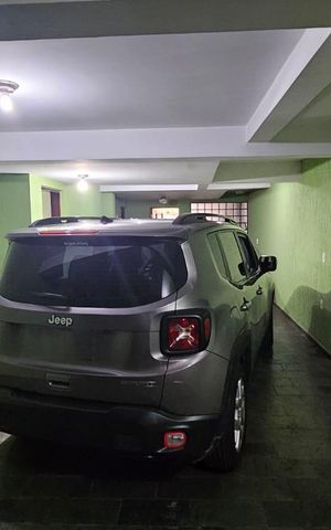 Casa à venda com 235m², 3 quartos e 4 vagas Casa à venda com 235m², 3 quartos e 4 vagasGaragem
