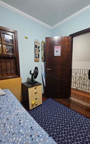 Casa à venda com 235m², 3 quartos e 4 vagas Casa à venda com 235m², 3 quartos e 4 vagasQuarto