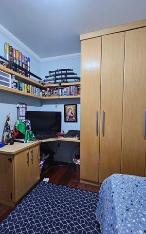 Casa à venda com 235m², 3 quartos e 4 vagas Casa à venda com 235m², 3 quartos e 4 vagasQuarto