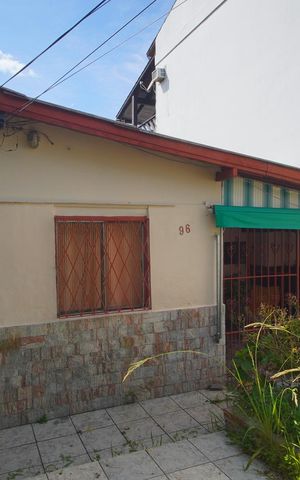Casa para alugar com 300m², 2 quartos e sem vagaFachada Interna