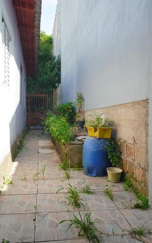 Casa para alugar com 300m², 2 quartos e sem vagaQuintal Lateral