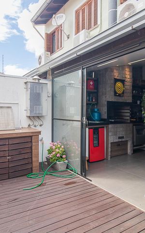 Casa à venda com 187m², 3 quartos e 2 vagasQuintal