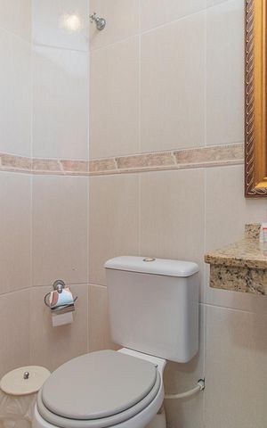 Casa à venda com 187m², 3 quartos e 2 vagasLavabo