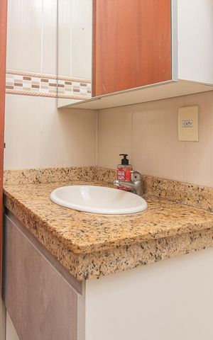 Casa à venda com 187m², 3 quartos e 2 vagasBanheiro da Suíte