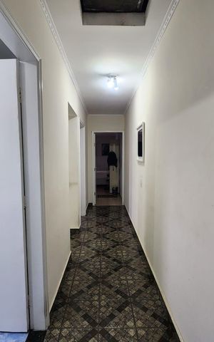 Casa à venda com 220m², 4 quartos e 3 vagasCorredor