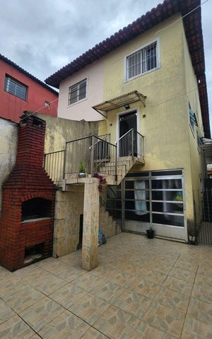 Casa à venda com 220m², 4 quartos e 3 vagasÁrea externa