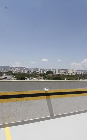 Apartamento à venda com 82m², 3 quartos e 2 vagasvista
